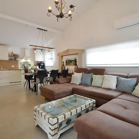 בית נופש Bella Di Campo