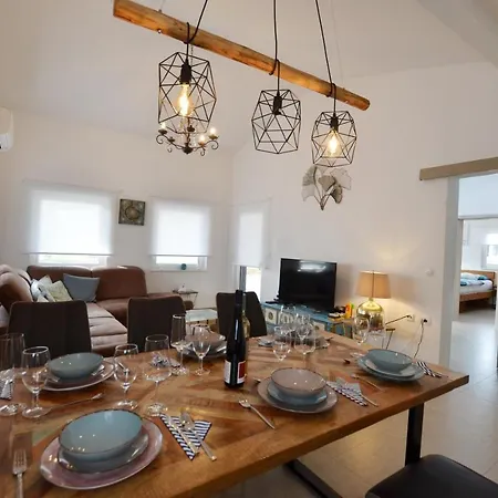 Bella Di Campo * ロヴィニ