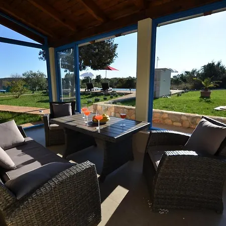 בית נופש Bella Di Campo *