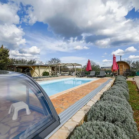 Bella Di Campo רוביני