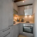 Bella Di Campo * 로비니