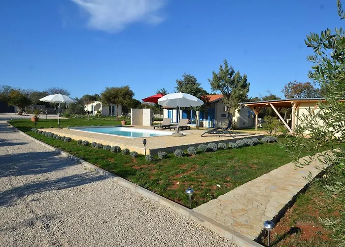 Bella Di Campo Ρόβινι