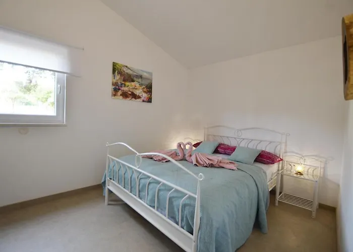 Bella Di Campo Ρόβινι